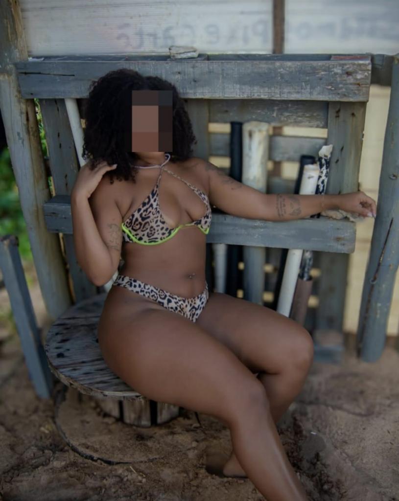 Chica busca chico en Sevilla: 
