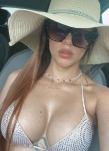 666732305: Chica busca chico en Barcelona