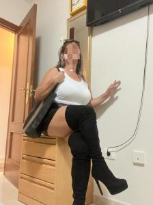 Chica busca chico en Tenerife: 