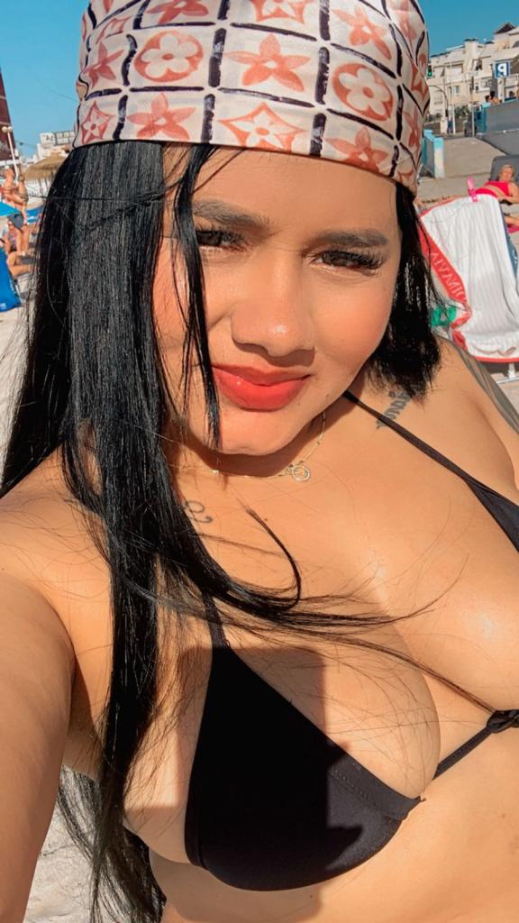 Chica busca chico en Almería: 
