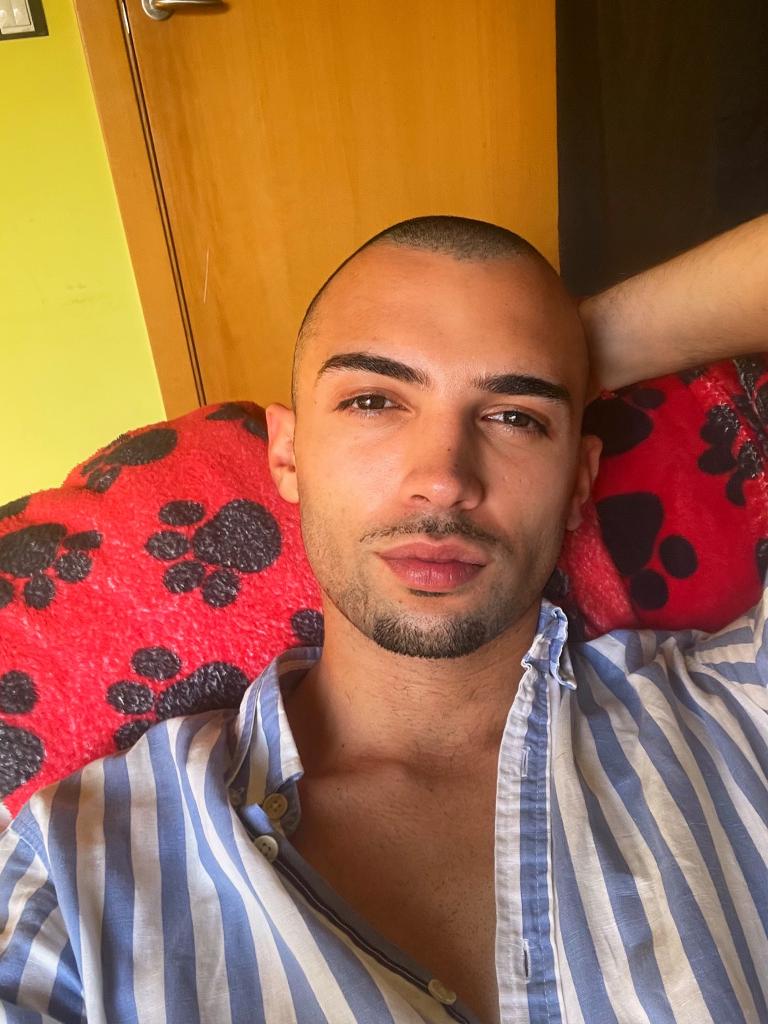 Chico busca chica en Barcelona: 