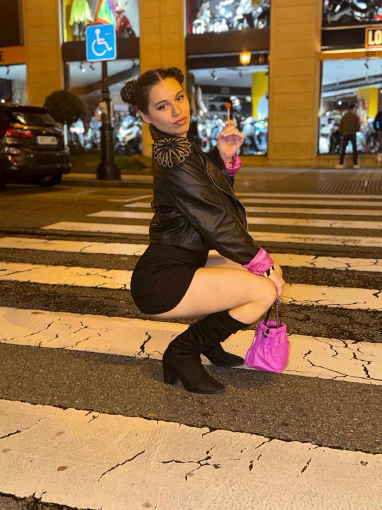Chica busca chico en Asturias: 