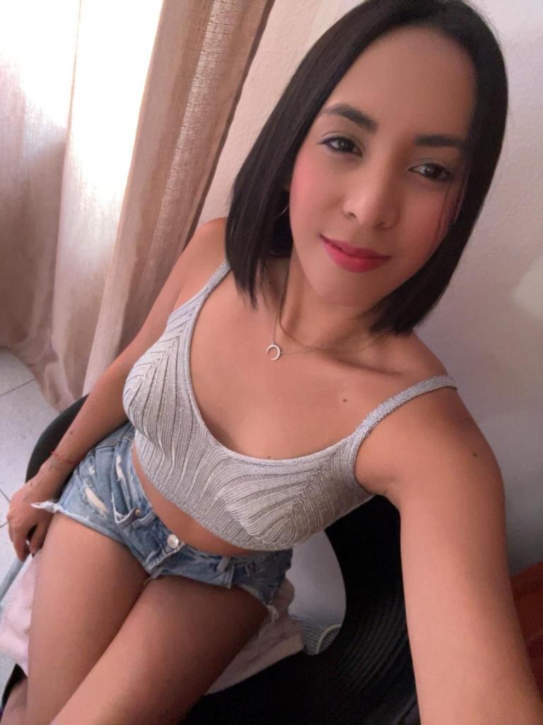 Chica busca chico en Cádiz: 