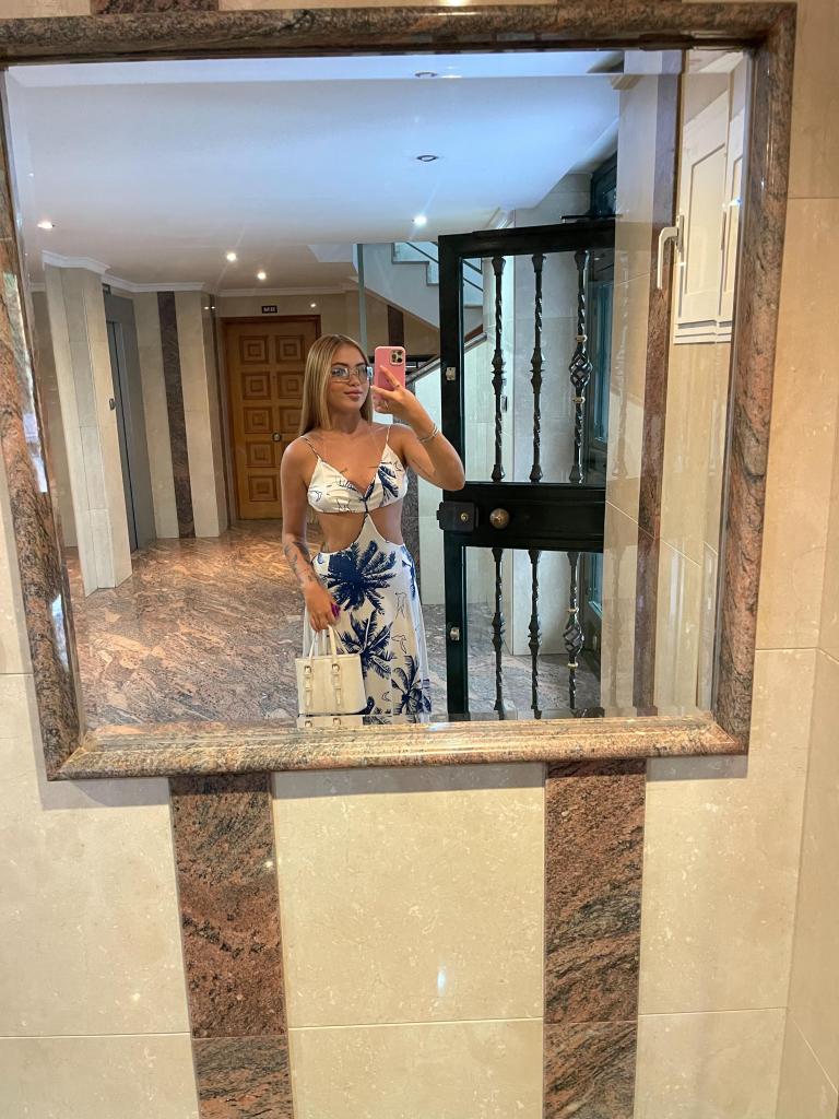 Chica busca chico en Granada: 