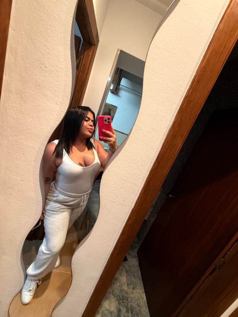 Chica busca chico en Almería: 