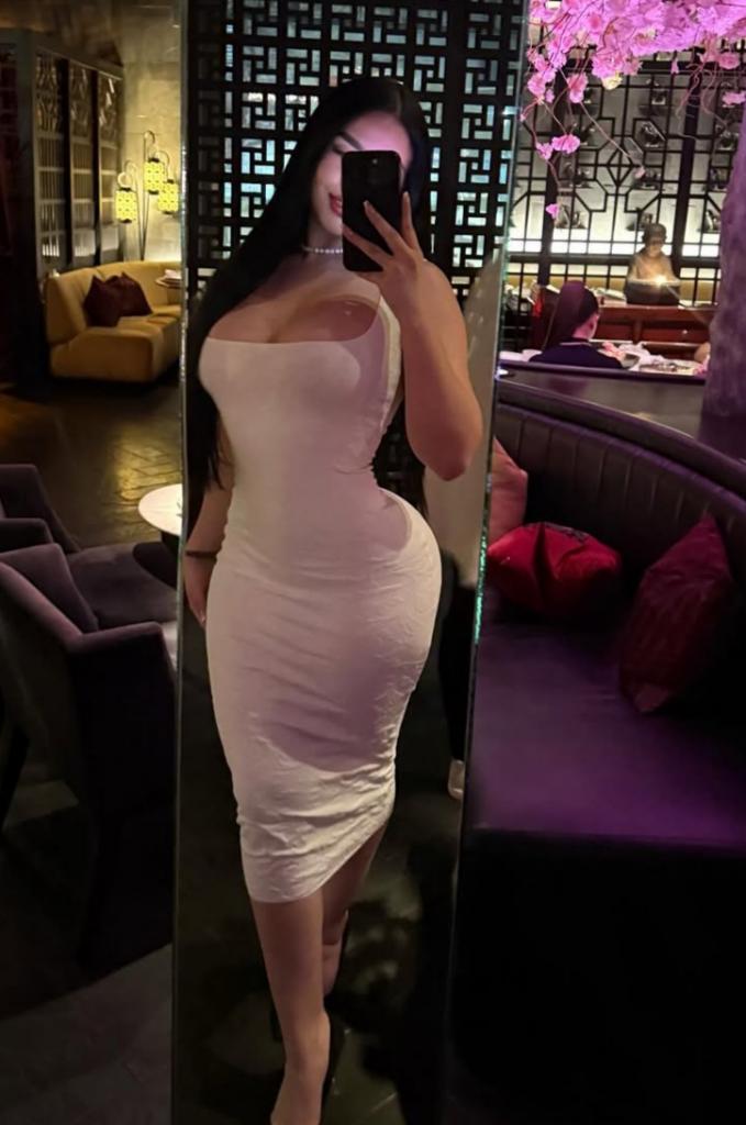 Chica busca chico en Granada: 