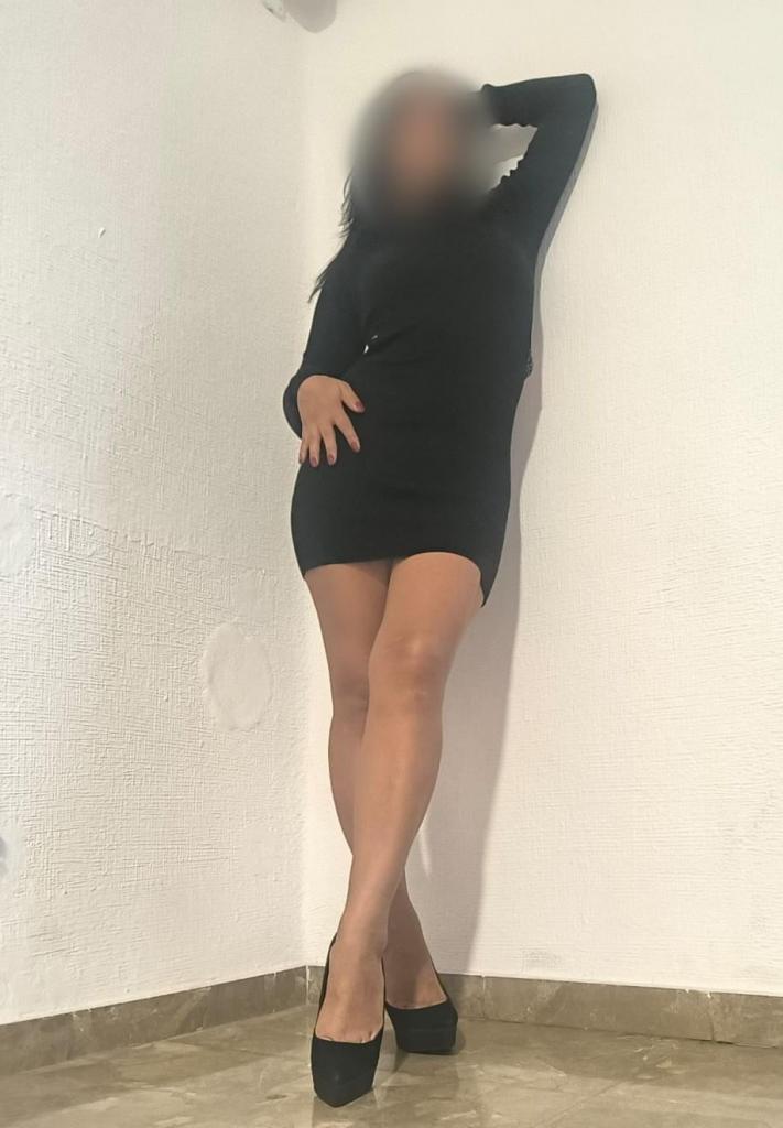 Chica busca chico en Granada: 