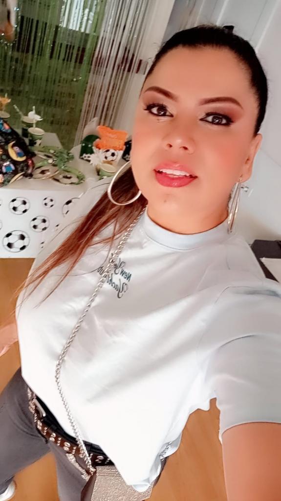 Chica busca chico en Tenerife: 