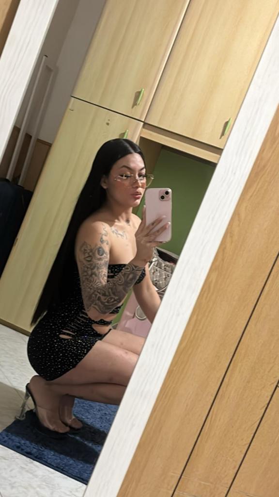 Chica busca chico en Huelva: 