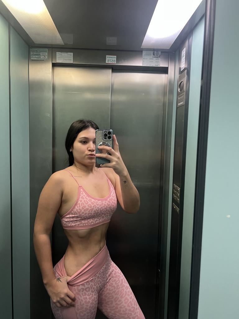 Chica busca chico en Sevilla: 