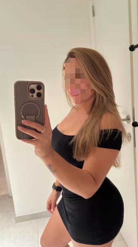 Chica busca chico en La Coruña: 