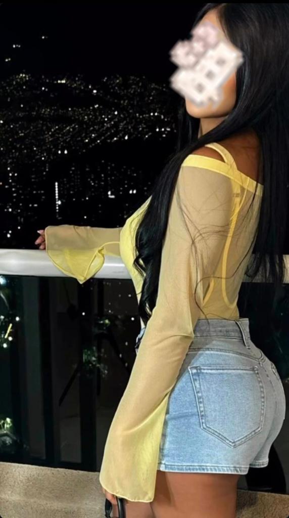 Chica busca chico en Almería: 