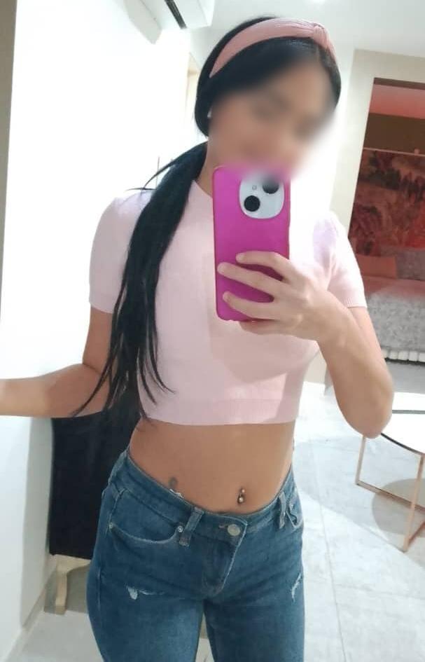 Chica busca chico en Granada: 
