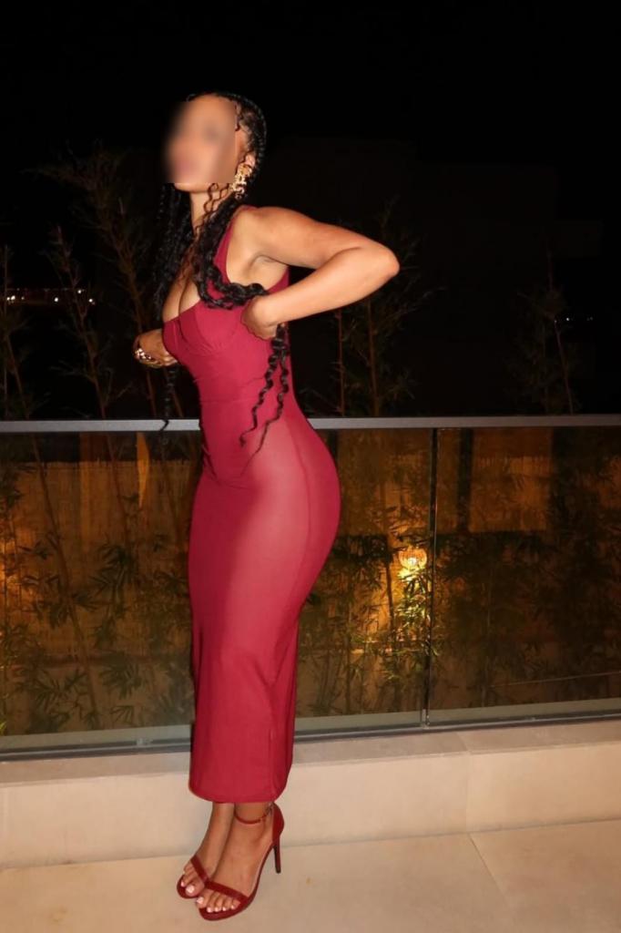 Chica busca chico en Cuenca: 