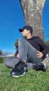 641168703: Chico busca chica en Pontevedra