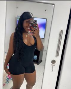 637459621: Chica busca chico en Sevilla