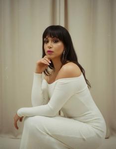 617510100: Chica busca chico en Barcelona