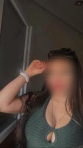 607436913: Chica busca chico en Murcia