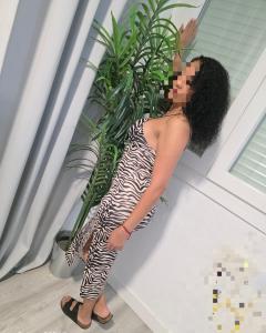 612413531: Chica busca chico en Sevilla