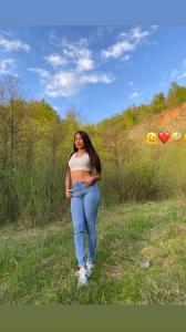 672539377: Chica busca chico en Ibiza