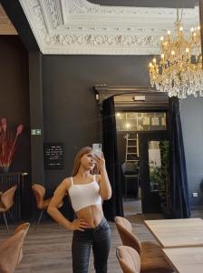610721026: Transexual en Ibiza