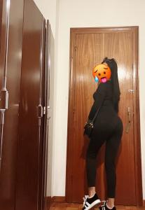 607593750: Chica busca chico en Granada