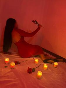 607325081: Chica busca chico en Mallorca