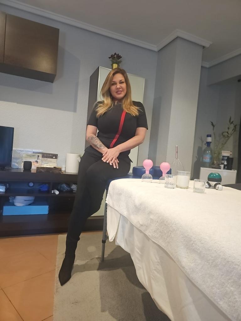 Chica busca chico en Almería: 