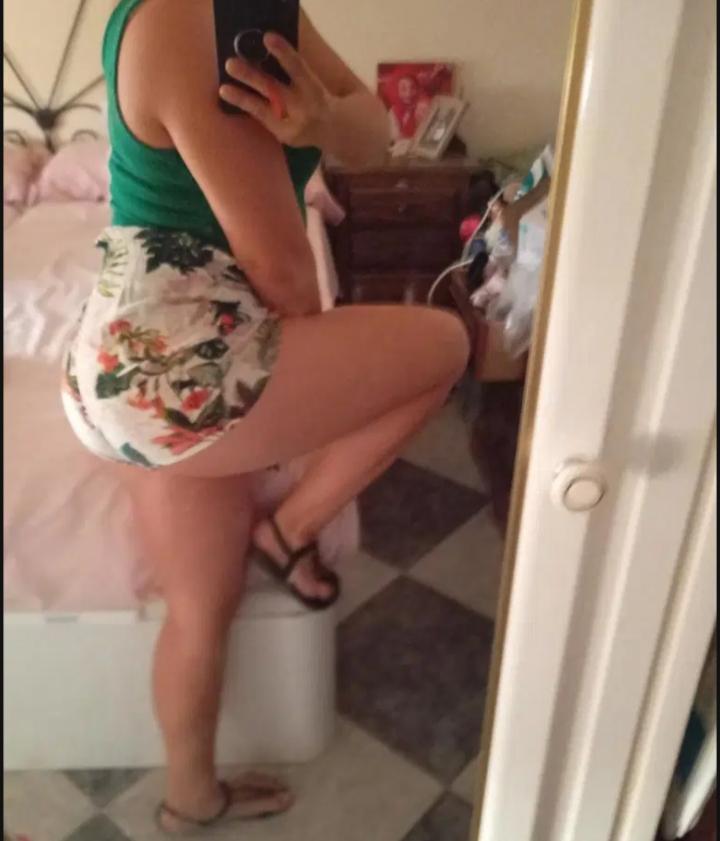 Chica busca chico en Cádiz: 