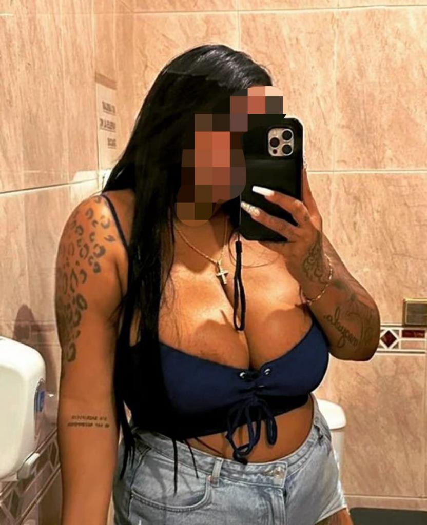 Chica busca chico en Barcelona: 