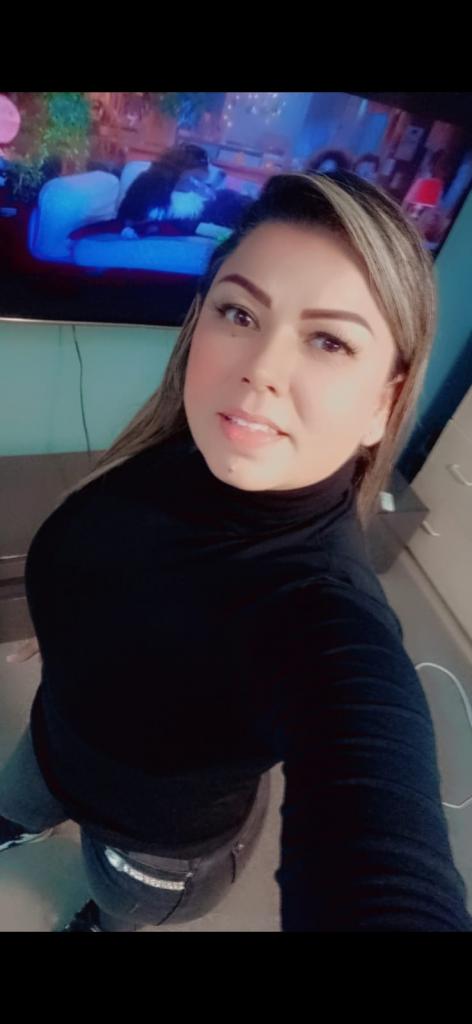 Chica busca chico en Tenerife: 