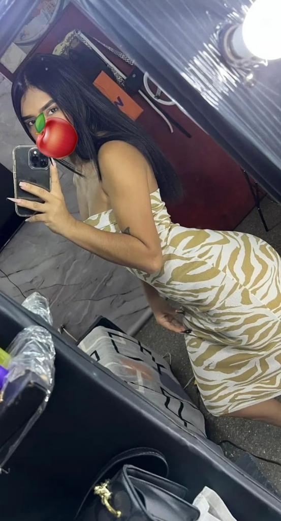 Chica busca chico en Granada: 