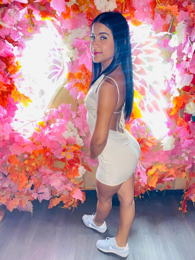 Chica busca chico en Almería: 