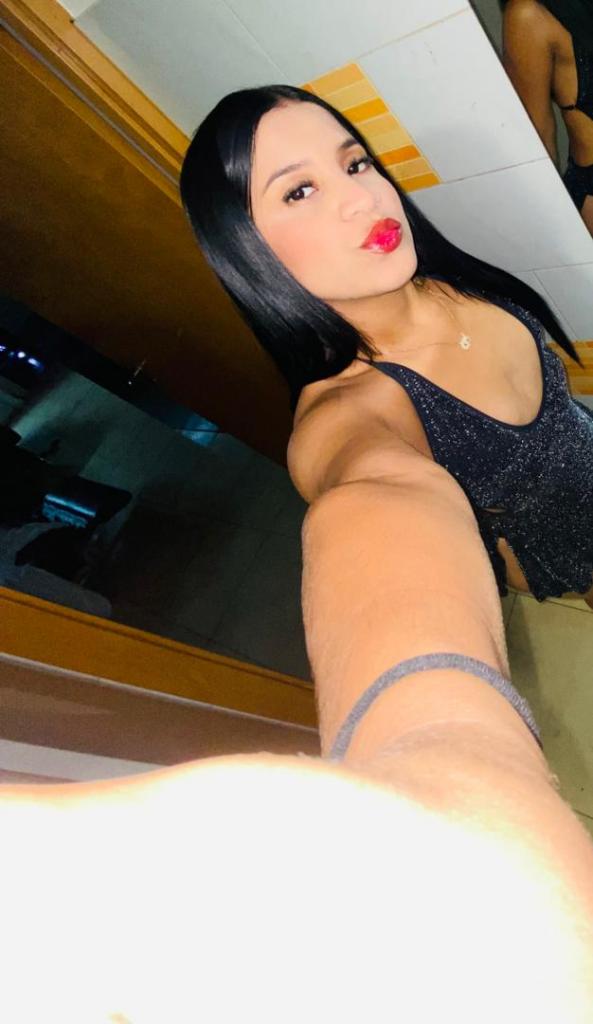 Chica busca chico en Almería: 