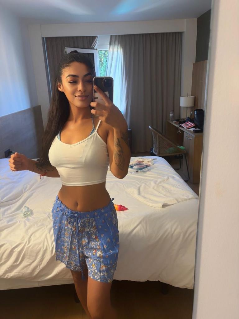 Chica busca chico en Cádiz: Chica busca chico