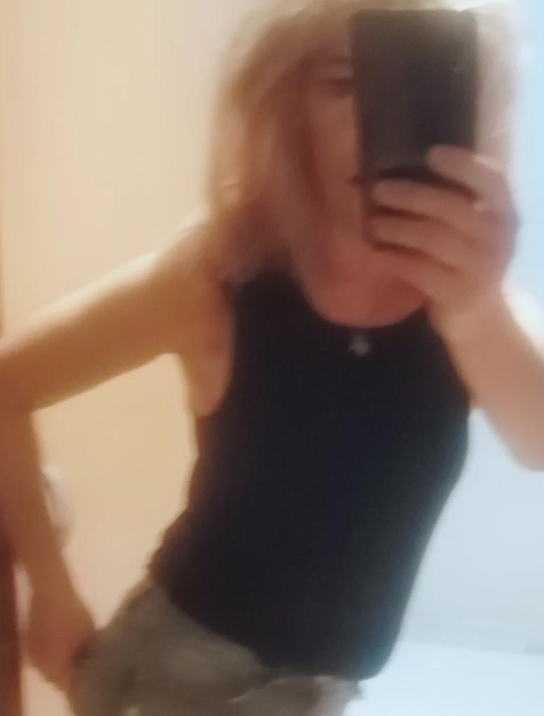 Chica busca chico en Alicante: 