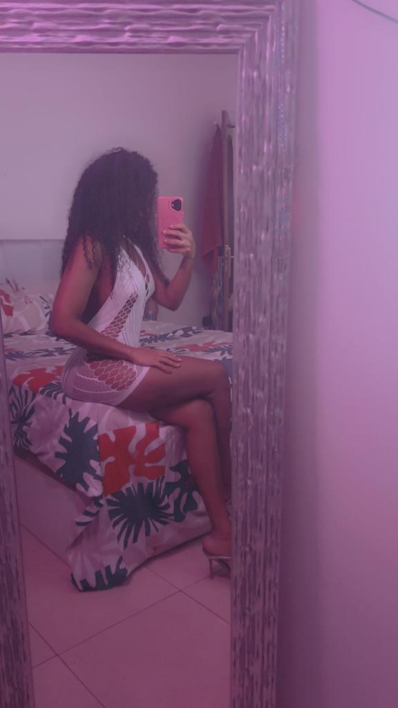 Chica busca chico en Tenerife: 
