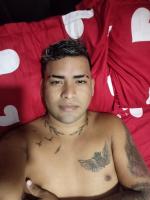 614716189: Chico busca chica en Barcelona