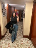 672290794: Chica busca chico en Barcelona