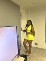 632640613: Chica busca chico en Barcelona