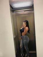 617492072: Chica busca chico en Barcelona