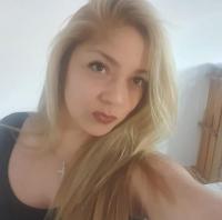 727792701: Chica busca chico en La Coruña