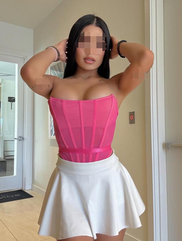 Chica busca chico en Huelva: 