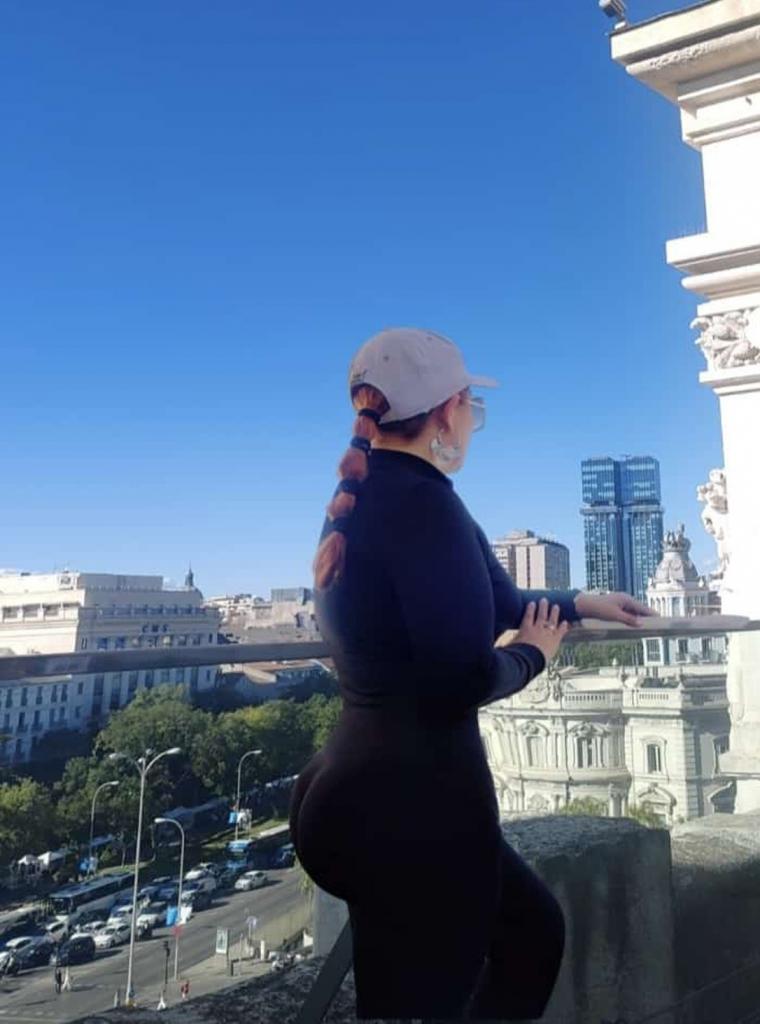 Chica busca chico en Madrid: Chica busca chico