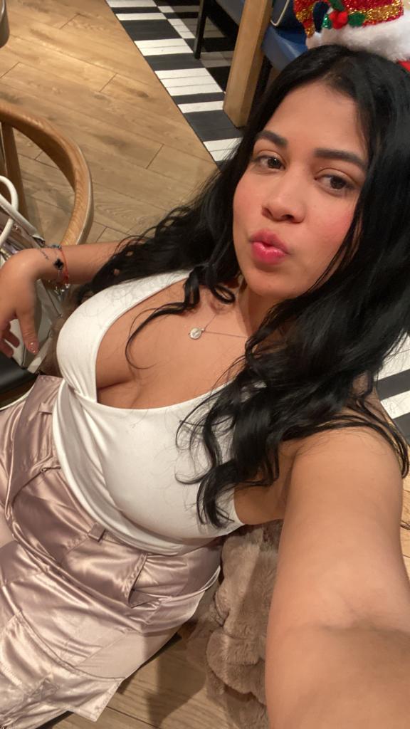 Chica busca chico en Cádiz: 