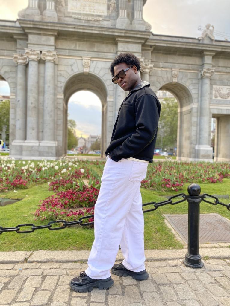 Chico busca chica en Madrid: 