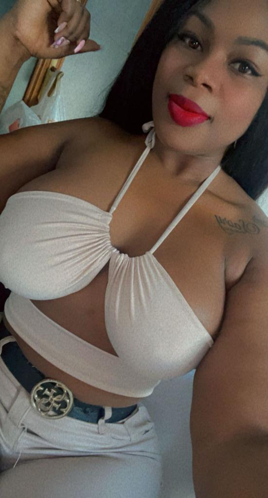 Chica busca chico en Valencia: Chica busca chico