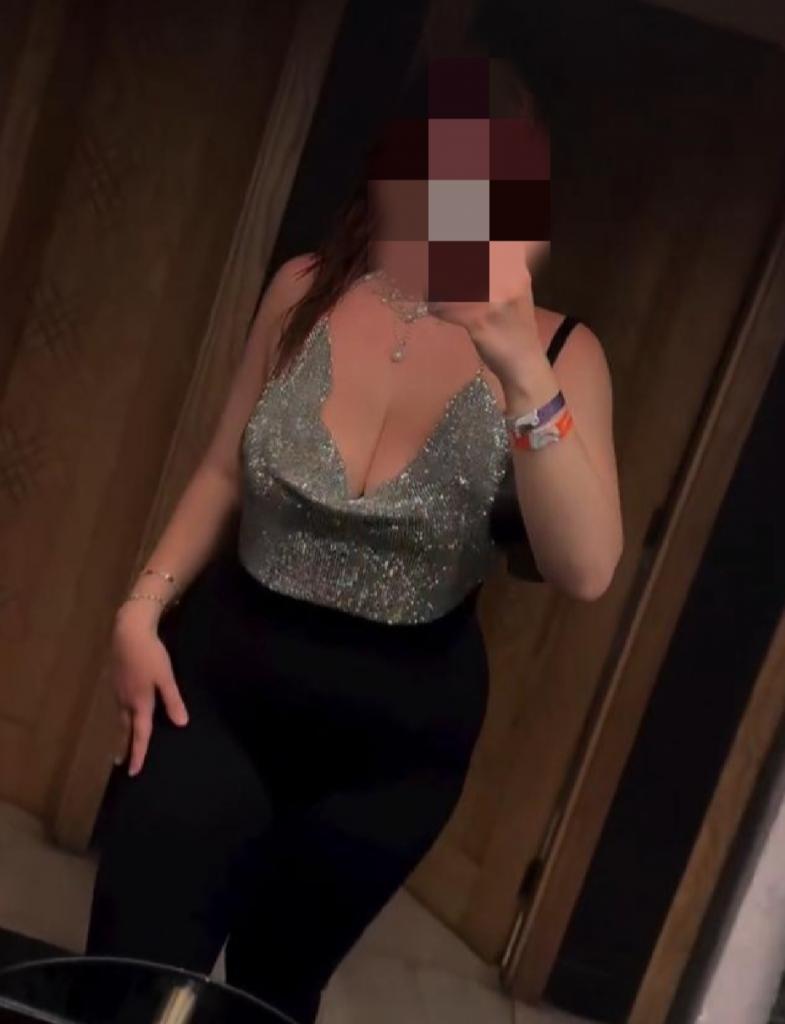 643579186: Chica busca chico en Tarragona