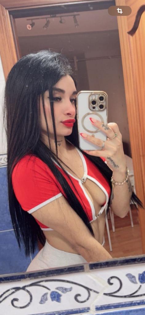 Chica busca chico en Málaga: Chica busca chico