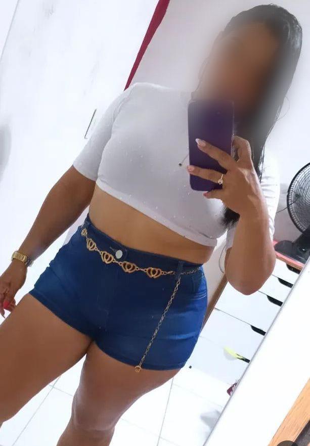 643866331: Chica busca chico en Lérida
